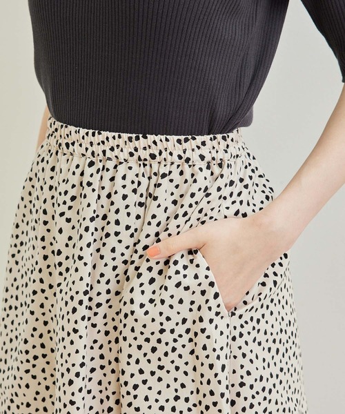 ROPE' PICNIC(ロペピクニック)の「アニマルドットマーメイドフレアスカート(スカート・レディース・ブラック/キャメル/ベージュ・38)」の8枚目の写真