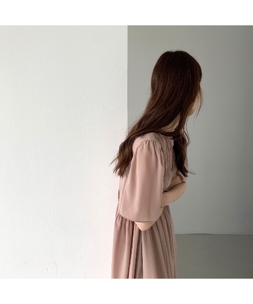 MINS MINIS(ミンスミニス)の「プリーツロングワンピース(ワンピース・レディース・ブラック/ピンクベージュ・FREE)」の18枚目の写真