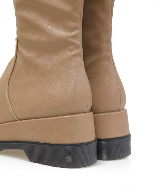 sango（sango）の「ラウンドトゥトラックソールストレッチロングブーツ（ブーツ・レディース・ブラック/アイボリー/グレイッシュベージュ・LL/S/M/L）」の19枚目の写真