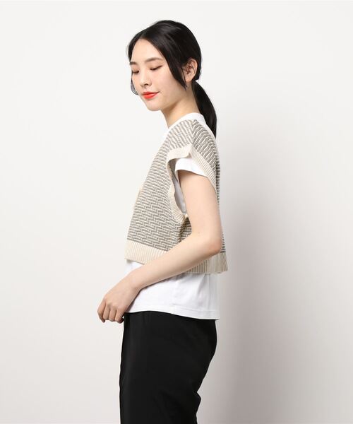 SPINNS（スピンズ）の「2WAY 柄アクリルベスト（ベスト・レディース・ブラウン/ナチュラル/カーキ・ONESIZE）」の19枚目の写真