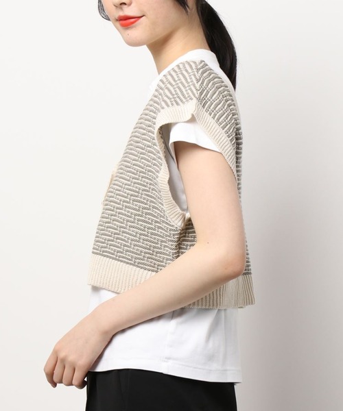 SPINNS（スピンズ）の「2WAY 柄アクリルベスト（ベスト・レディース・ブラウン/ナチュラル/カーキ・ONESIZE）」の18枚目の写真