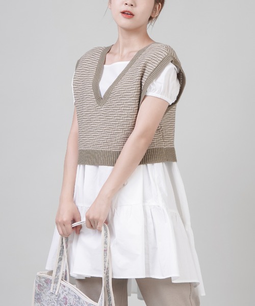 SPINNS（スピンズ）の「2WAY 柄アクリルベスト（ベスト・レディース・ブラウン/ナチュラル/カーキ・ONESIZE）」の22枚目の写真