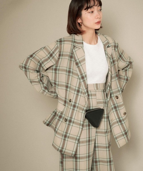 KBF（ケイビーエフ）の「リネンMIXチェックジャケット（テーラードジャケット・レディース・チャコールグレー/ベージュ・ONE）」の15枚目の写真