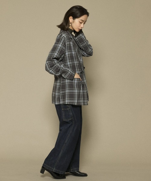 KBF（ケイビーエフ）の「リネンMIXチェックジャケット（テーラードジャケット・レディース・チャコールグレー/ベージュ・ONE）」の7枚目の写真