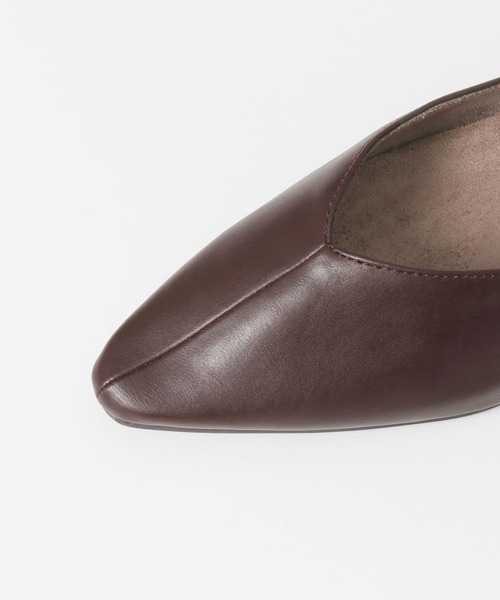 SENSE OF PLACE by URBAN RESEARCH（センスオブプレイスバイアーバンリサーチ）の「センターシームポインテッドフラットパンプス（パンプス・レディース・ベージュ/マスタード/ブラウン/ブラック・LARGE/SMALL/MEDIUM）」の12枚目の写真