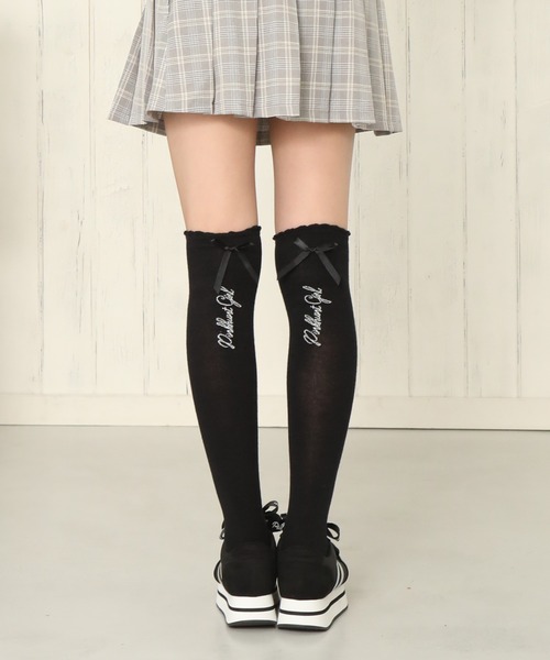 PINKHUNT（ピンクハント）の「PINKHUNT リボン付きニーハイソックス 5908 #IG #PINKHUNT ピンクハントGIRL（ソックス/靴下・キッズ・パープル/ホワイト/ブラック・21-24/17-20.5cm）」の3枚目の写真