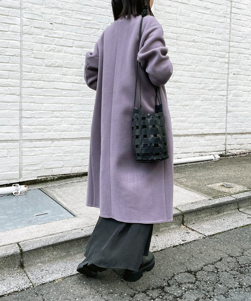 LOUNGEDRESS（ラウンジドレス）の「ノーカラーリバーコート