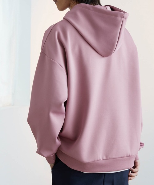 Like Us（ライクアス）の「【LikeUs】シルキーダンボールニットオーバーサイズカラーパーカー（パーカー・メンズ・グレイッシュブルー/ライトベージュ/グレイッシュベージュ/ネイビー/ダークグレー/オレンジ/ホワイト/チェリーピンク/カーキ系/ブラック/イエロー/ワインレッド/ブラウン・XL/M/L）」の11枚目の写真