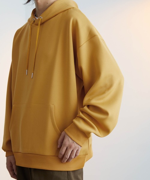 Like Us（ライクアス）の「【LikeUs】シルキーダンボールニットオーバーサイズカラーパーカー（パーカー・メンズ・グレイッシュブルー/ライトベージュ/グレイッシュベージュ/ネイビー/ダークグレー/オレンジ/ホワイト/チェリーピンク/カーキ系/ブラック/イエロー/ワインレッド/ブラウン・XL/M/L）」の14枚目の写真