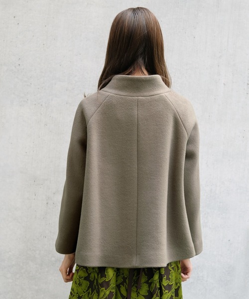 STRAWBERRY-FIELDS（ストロベリーフィールズ）の「ライトショートビーバー　その他アウター（その他アウター・レディース・ライトグリーン/ライトベージュ/サーモンピンク/ブラウン/ベージュ系その他/ベージュ系その他2/ブラック・2）」の9枚目の写真