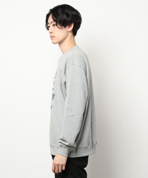 FIRST DOWN（ファーストダウン）の「【FIRST DOWN】グラフィックプリントスウェット（スウェット・メンズ・グレー/オフホワイト・LARGE/X-LARGE）」の3枚目の写真