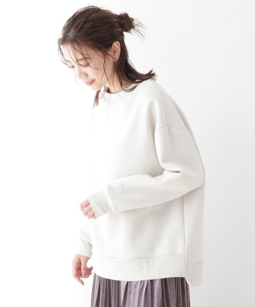 SHOO・LA・RUE(シューラルー)の「◆裏起毛シンプルスウェット(スウェット・レディース・カーキ/ブルー/キャメル/ナチュラル/ピンク系/ブラック・04/03/02)」の2枚目の写真