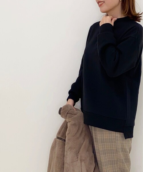 SHOO・LA・RUE(シューラルー)の「◆裏起毛シンプルスウェット(スウェット・レディース・カーキ/ブルー/キャメル/ナチュラル/ピンク系/ブラック・04/03/02)」の21枚目の写真