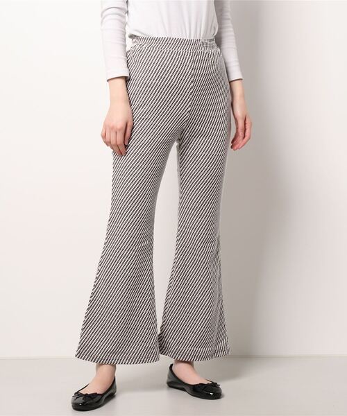 STYLEBLOCK（スタイルブロック）の「ストライプジャガードセミフレアパンツ（その他パンツ・レディース・ネイビー/ブラウン/グリーン/イエロー系その他/オレンジ系その他・M）」の2枚目の写真
