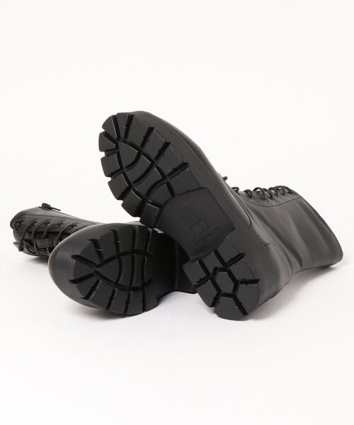 repipi armario(レピピ アルマリオ)の「ボリュームソールブーツ(ブーツ・キッズ・ホワイト/ブラック・SMALL/MEDIUM/LARGE)」の4枚目の写真