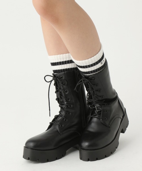 repipi armario(レピピ アルマリオ)の「ボリュームソールブーツ(ブーツ・キッズ・ホワイト/ブラック・SMALL/MEDIUM/LARGE)」の7枚目の写真