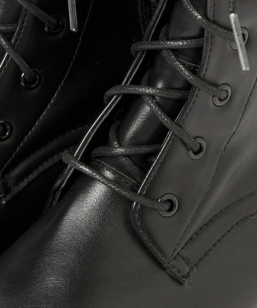 repipi armario(レピピ アルマリオ)の「ボリュームソールブーツ(ブーツ・キッズ・ホワイト/ブラック・SMALL/MEDIUM/LARGE)」の16枚目の写真