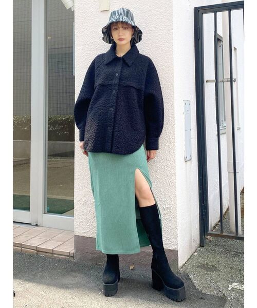 EMODA（エモダ）の「タンクボリュームフィットブーツ（ブーツ・レディース・グレー/ブラック・SMALL/MEDIUM/LARGE）」の3枚目の写真