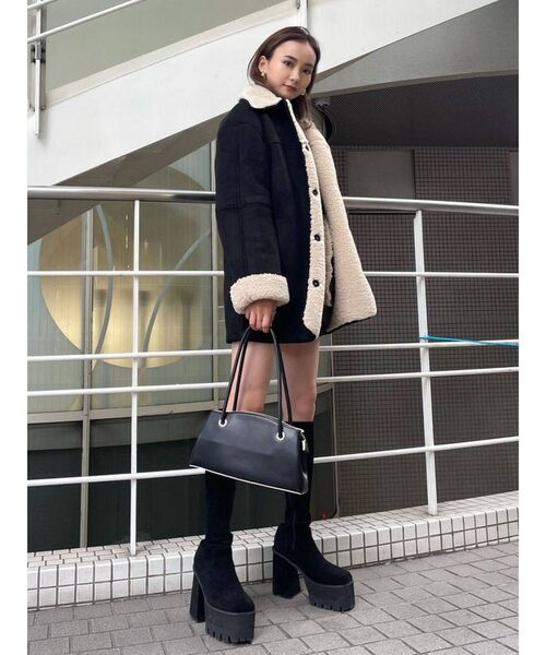 EMODA（エモダ）の「タンクボリュームフィットブーツ（ブーツ・レディース・グレー/ブラック・SMALL/MEDIUM/LARGE）」の12枚目の写真