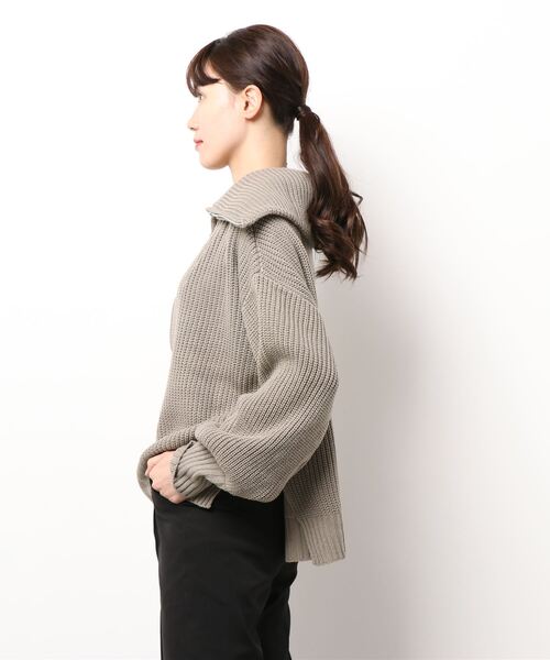 Samansa Mos2 blue（サマンサモスモスブルー）の「ジップニットプルオーバー（ニット/セーター・レディース・ミント/モカ/ライトベージュ・ﾌﾘ-）」の5枚目の写真