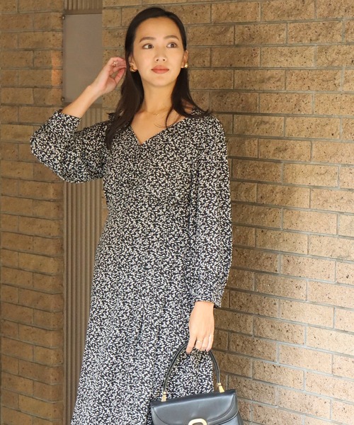 libelle more（リベル モア）の「小花柄エンパイアワンピース（ワンピース・レディース・ブラック/オフホワイト/グリーン・M/L）」の13枚目の写真