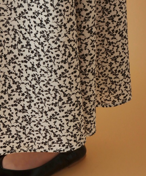 libelle more（リベル モア）の「小花柄エンパイアワンピース（ワンピース・レディース・ブラック/オフホワイト/グリーン・M/L）」の18枚目の写真
