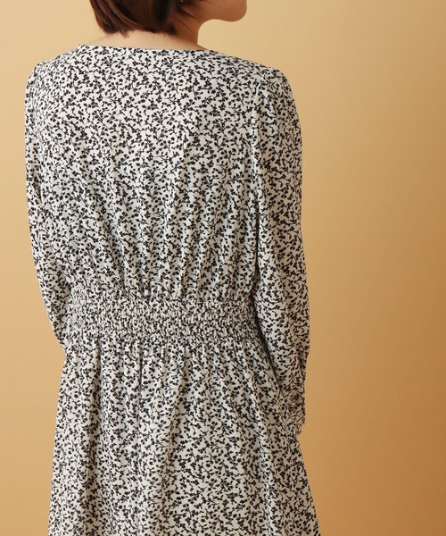 libelle more（リベル モア）の「小花柄エンパイアワンピース（ワンピース・レディース・ブラック/オフホワイト/グリーン・M/L）」の6枚目の写真