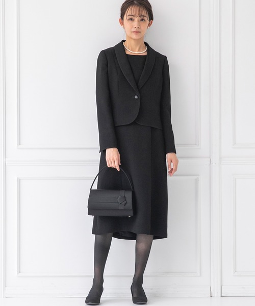 form forma(フォルムフォルマ)の「【喪服・礼服】【前ファスナーで着やすい】/ヘチマカラージャケット&セミフレアワンピース/卒業式(卒園式)入学式(入園式)七五三・お宮参り/ブラックフォーマル(スーツセット・レディース・ブラック・11号/13号/15号/9号)」の2枚目の写真