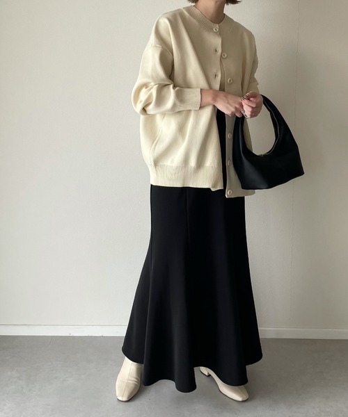 y/m by misato(イムバイミサト)の「ビッグニットカーデ(ニット/セーター・レディース・ブラック/イエロー/アイボリー・FREE)」の4枚目の写真