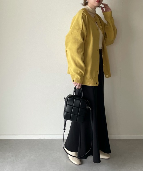 y/m by misato(イムバイミサト)の「ビッグニットカーデ(ニット/セーター・レディース・ブラック/イエロー/アイボリー・FREE)」の9枚目の写真