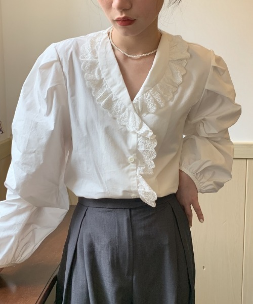 MANGROVE(マングローブ)の「S/S フレンチレースブラウス(シャツ/ブラウス・レディース・パープル/ホワイト・FREE)」の5枚目の写真