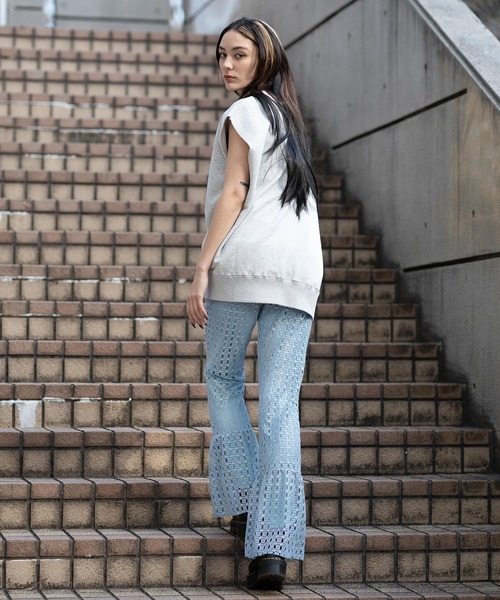 X-girl（エックスガール）の「CUT OFF SWEAT TANK TOP（タンクトップ・レディース・アッシュ/バーガンディー/チャコール・M/S）」の6枚目の写真