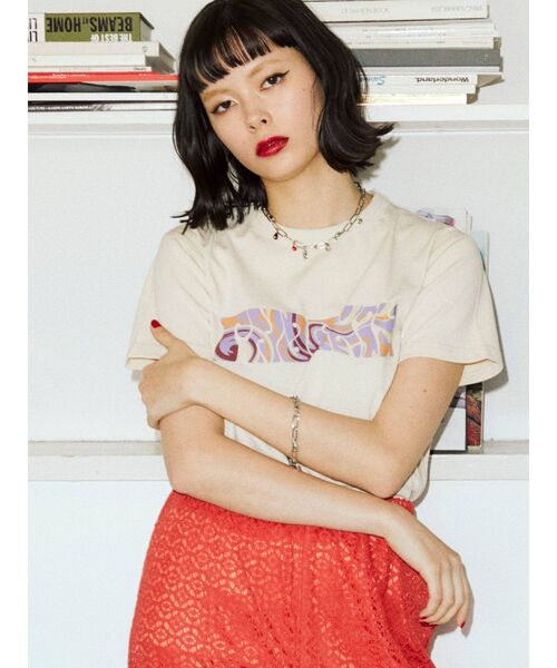 jouetie（ジュエティ）の「マーブルロゴフィット Tシャツ（Tシャツ/カットソー・レディース・ブラック/グリーン/アイボリー・MEDIUM）」の6枚目の写真