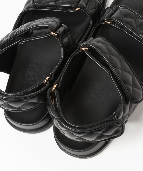 A part by(アパートバイ)の「キルティングフラットサンダル 273197(サンダル・レディース・ブラック/ベージュ・MEDIUM/LARGE)」の14枚目の写真