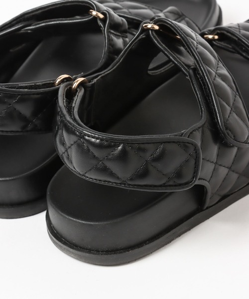 A part by(アパートバイ)の「キルティングフラットサンダル 273197(サンダル・レディース・ブラック/ベージュ・MEDIUM/LARGE)」の7枚目の写真