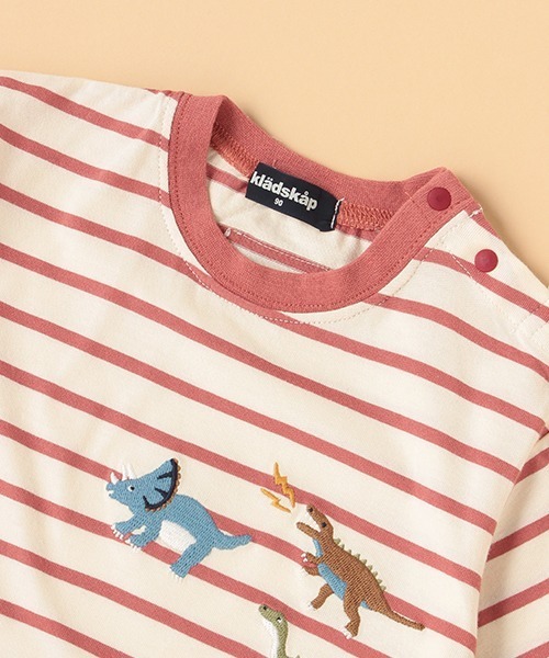kladskap（クレードスコープ）の「恐竜刺しゅうボーダー半袖Tシャツ（Tシャツ/カットソー・キッズ・オフホワイト/レッド/マスタード/グリーン・90cm/100cm/130cm/110cm/120cm/80ｃｍ）」の13枚目の写真