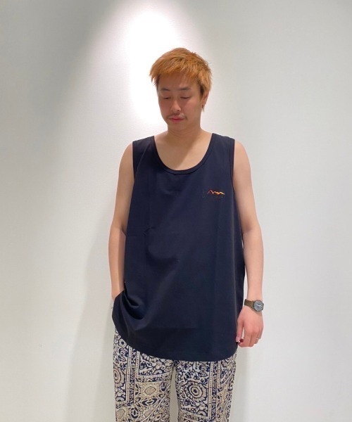 MANASTASH（マナスタッシュ）の「MANASTASH/マナスタッシュ　MS Circle logo tanktop　MSサークルロゴタンクトップ（タンクトップ・レディース・ホワイト/ブラック・MEDIUM/LARGE）」の14枚目の写真