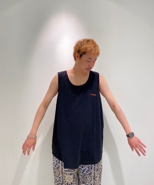 MANASTASH（マナスタッシュ）の「MANASTASH/マナスタッシュ　MS Circle logo tanktop　MSサークルロゴタンクトップ（タンクトップ・レディース・ホワイト/ブラック・MEDIUM/LARGE）」の17枚目の写真