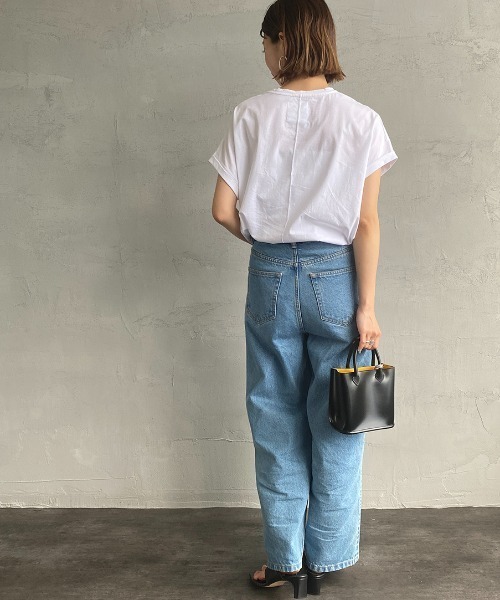 MICA&DEAL（マイカ＆ディール）の「[MICA&DEAL/マイカアンドディール] 別注 TRENTA ワイドシルエットロゴプリントTシャツ（Tシャツ/カットソー・レディース・ホワイト/ブラック/ブラウン・F）」の10枚目の写真