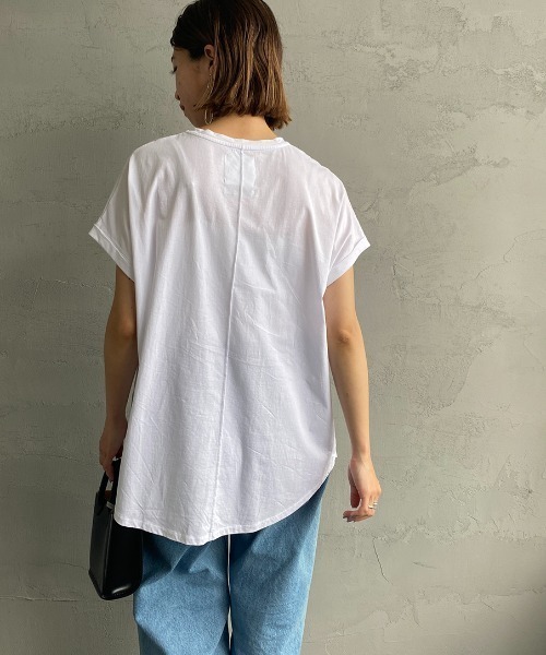 MICA&DEAL（マイカ＆ディール）の「[MICA&DEAL/マイカアンドディール] 別注 TRENTA ワイドシルエットロゴプリントTシャツ（Tシャツ/カットソー・レディース・ホワイト/ブラック/ブラウン・F）」の13枚目の写真