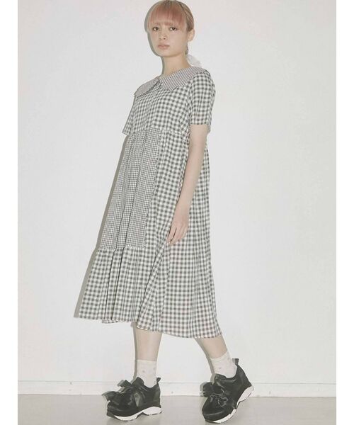 merry jenny（メリージェニー）の「ギンガムスカラップカラーワンピース（ワンピース・レディース・ベージュ/ラベンダー/ブラック・FREE）」の12枚目の写真