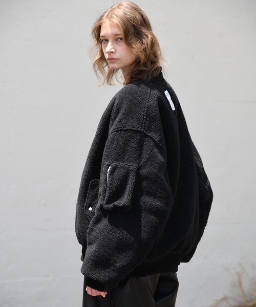 SUPERTHANKS(スーパーサンクス)の「MA-1 オーバーサイズ 中綿ビッグシルエット ボアジャケット/ブルゾン(ユニセックス)MA-1 TYPE INNER COTTON BIC JACKET(MA-1・メンズ・ブラック/ライトベージュ・M/S/L)」の20枚目の写真