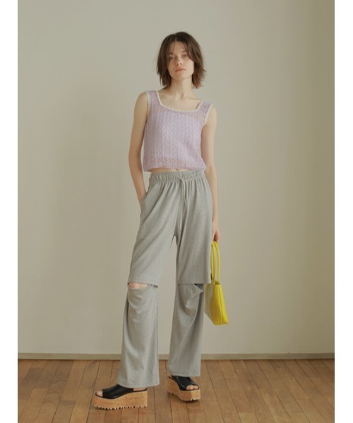 AMAIL(アマイル)の「Knee cut loose pants(スウェットパンツ・レディース・グレー/ブルー・FREE)」の3枚目の写真