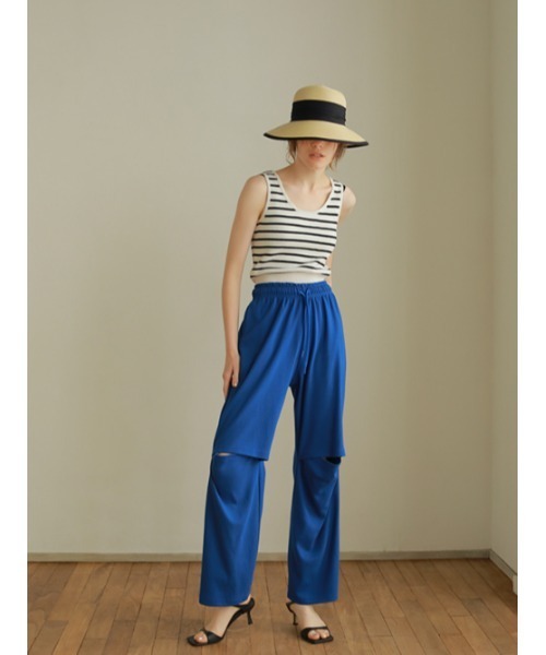 AMAIL(アマイル)の「Knee cut loose pants(スウェットパンツ・レディース・グレー/ブルー・FREE)」の9枚目の写真