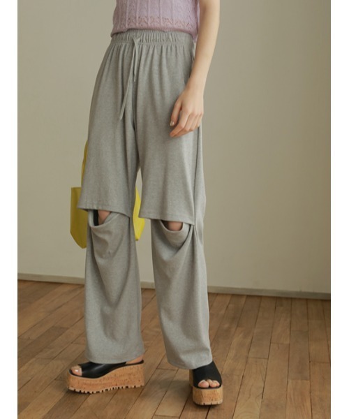 AMAIL(アマイル)の「Knee cut loose pants(スウェットパンツ・レディース・グレー/ブルー・FREE)」の17枚目の写真