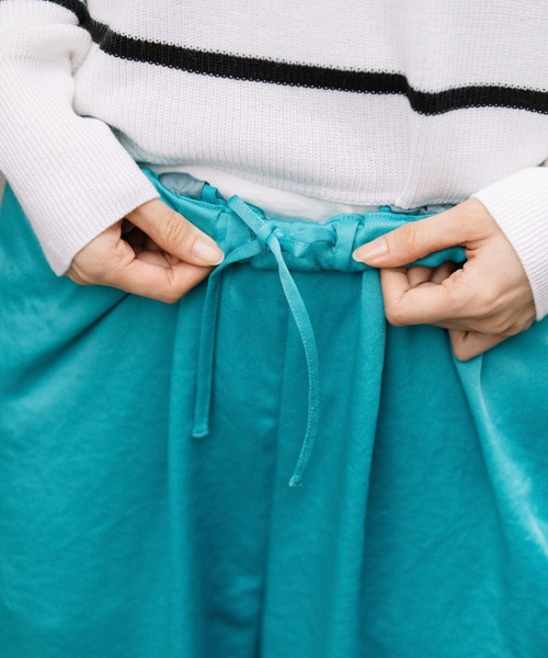 Munich(ミューニック)の「ヴィンテージヘビーサテンギャザーワイドパンツ(その他パンツ・レディース・ベージュ/カーキ/ターコイズブルー/マスタード・S/M/XS)」の18枚目の写真
