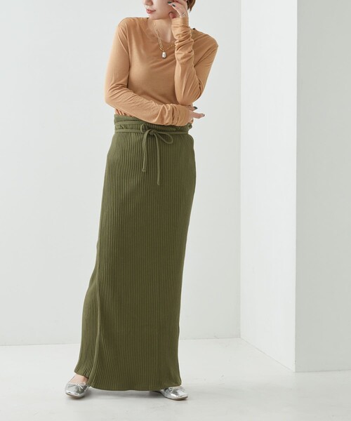 Firsthand（ファーストハンド）の「Baserange/ベースレンジ LONG SLEEVE TEE / シアーロングスリーブTシャツ（Tシャツ/カットソー・レディース・ブラック/レモンイエロー/ベージュ/オフホワイト/キャメル・SMALL/X-SMALL/MEDIUM）」の12枚目の写真