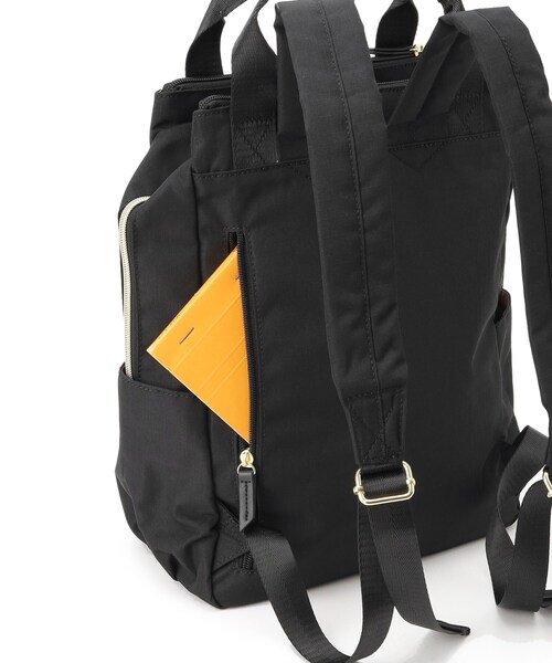 SHOO・LA・RUE(シューラルー)の「◆【撥水】スクエアリュック(バックパック/リュック・レディース・オレンジ/ブラック系3/グレー系3・00)」の12枚目の写真