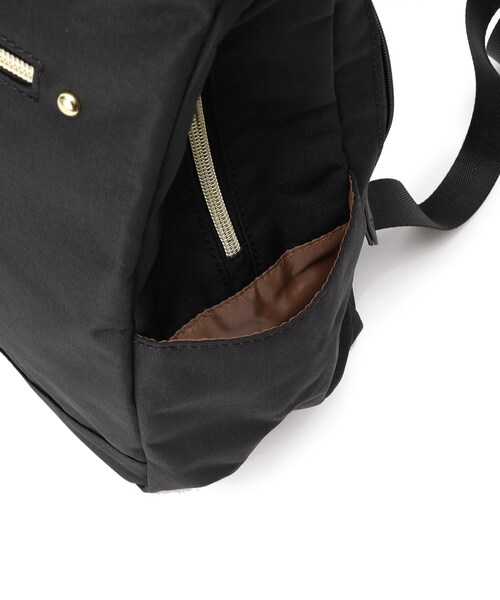 SHOO・LA・RUE(シューラルー)の「◆【撥水】スクエアリュック(バックパック/リュック・レディース・オレンジ/ブラック系3/グレー系3・00)」の13枚目の写真