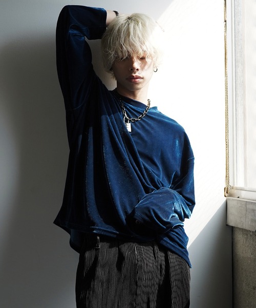 G.O.C（ジーオーシー）の「オーバーサイズ ベロア ロンTEE（Tシャツ/カットソー・メンズ・ブラック/グレー/グリーン/ベージュ系その他/ブルーグリーン/ワイン・MEDIUM/LARGE）」の5枚目の写真